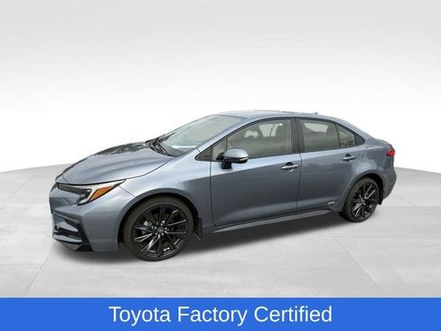 Certified 2026 Toyota Corolla SE AWD/4WD image 1