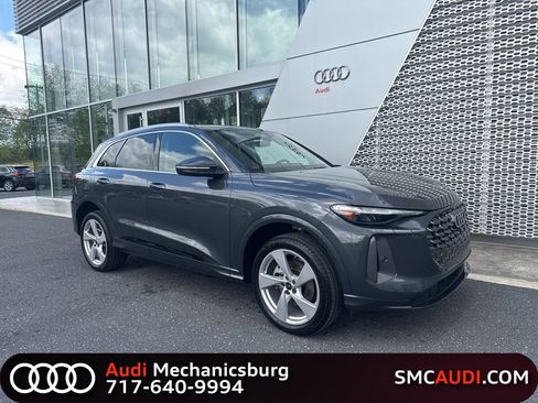 Used 2025 Audi Q5 Premium Plus w/ Premium Plus AWD/4WD image 1