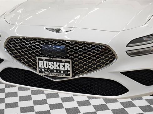 Used 2025 Genesis G70 2.5T image 16