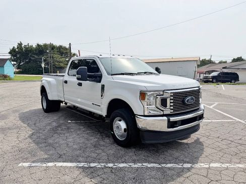 Used 2020 Ford F350 XLT AWD/4WD image 3