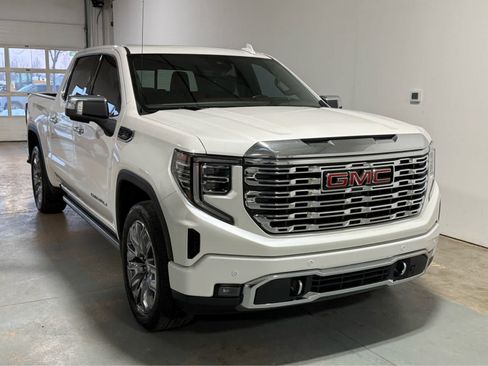 Used 2024 GMC Sierra 1500 Denali w/ Denali Reserve Package AWD/4WD image 5