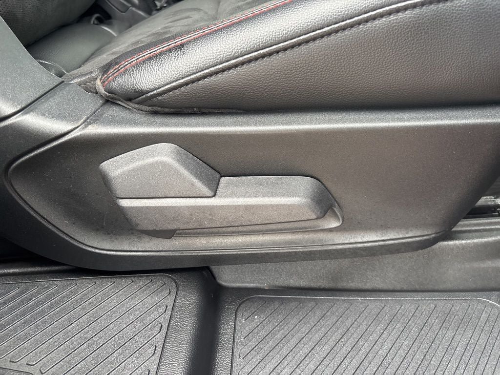 Used 2023 Ford Explorer ST-Line AWD/4WD image 44