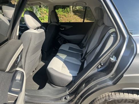 Certified 2025 Subaru Outback Premium AWD/4WD image 19