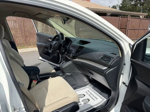 Used 2016 Honda CR-V SE image 14