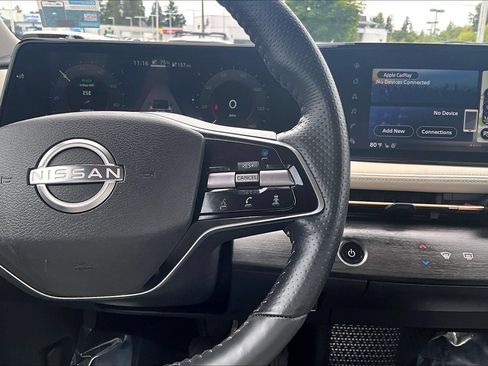 Used 2023 Nissan Ariya FWD image 12