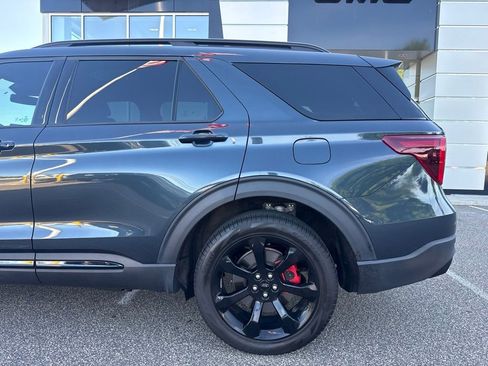 Used 2023 Ford Explorer ST w/ Equipment Group 401A AWD/4WD image 8