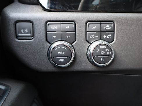 Used 2023 GMC Sierra 1500 SLT w/ SLT Premium Package image 15