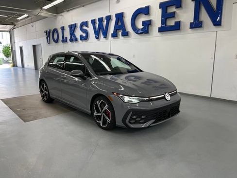New 2026 Volkswagen GTI SE FWD image 5
