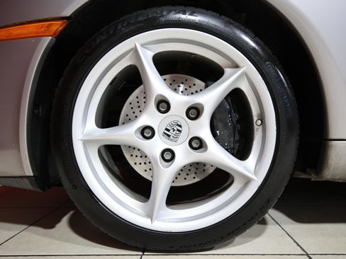 Used 2003 Porsche 911 Carrera image 8