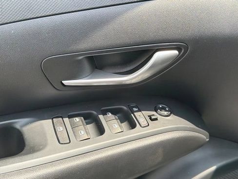 Used 2022 Hyundai Tucson SEL w/ Cargo Package FWD image 16