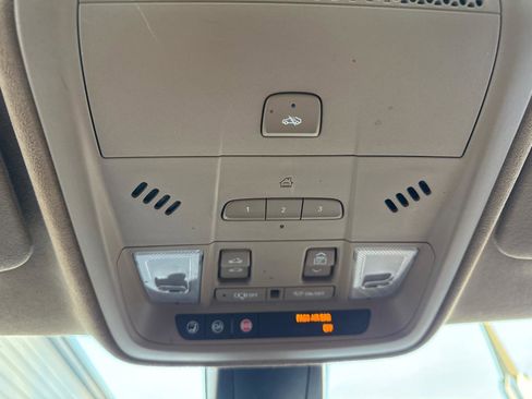 Used 2017 Cadillac XT5 Platinum w/ Driver Assist Package image 17