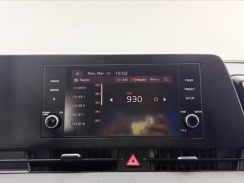 Used 2023 Kia Sportage LX image 29