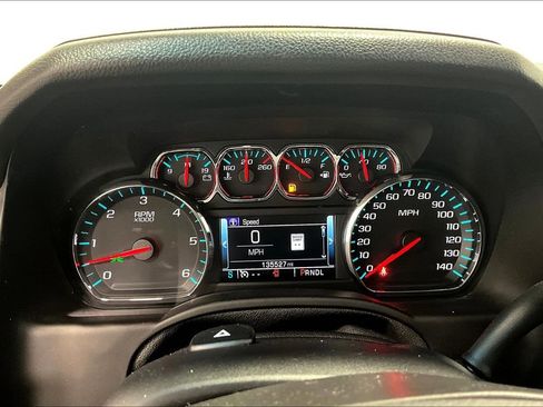 Used 2017 Chevrolet Suburban Premier image 26