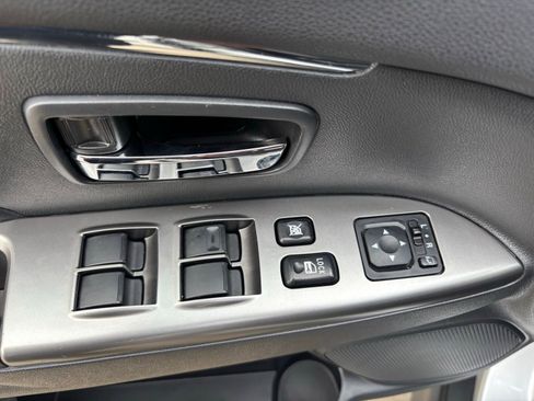 Used 2023 Mitsubishi Outlander Sport SE image 15