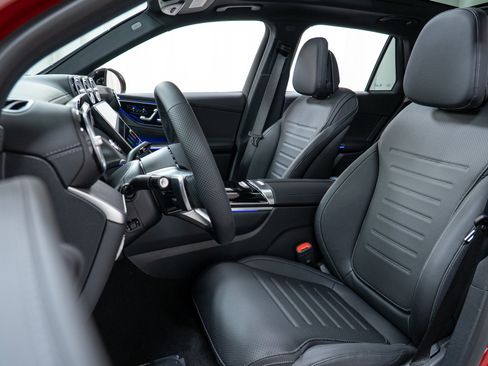 New 2026 Mercedes-Benz GLC 300 4MATIC image 13