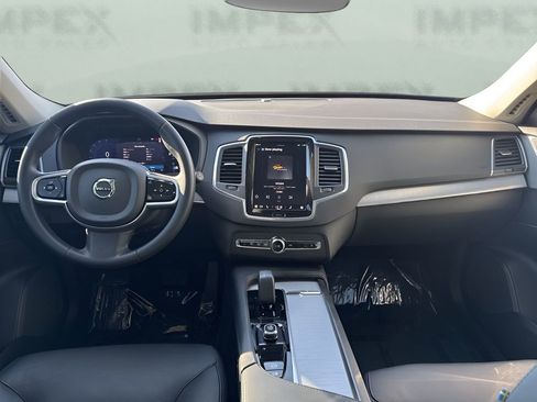 Used 2024 Volvo XC90 B5 Core image 15