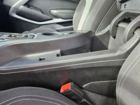 Used 2021 Chevrolet Camaro LT image 25