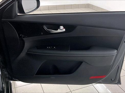 Used 2024 Kia Forte GT-Line image 28