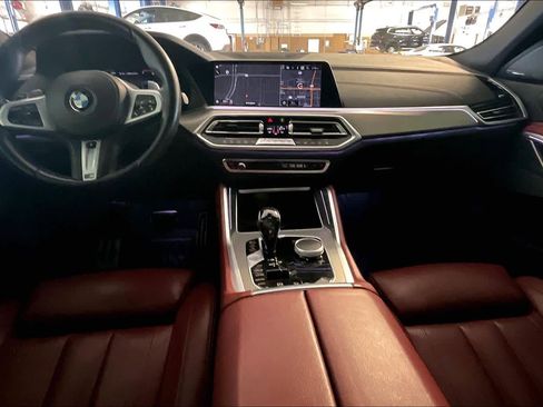 Used 2021 BMW X6 M50i w/ Premium Package AWD/4WD image 13