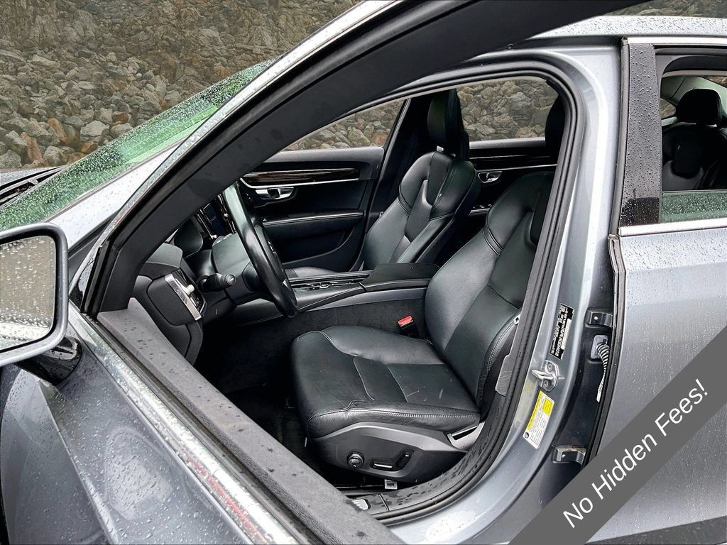 Used 2019 Volvo S90 T5 Momentum FWD image 23