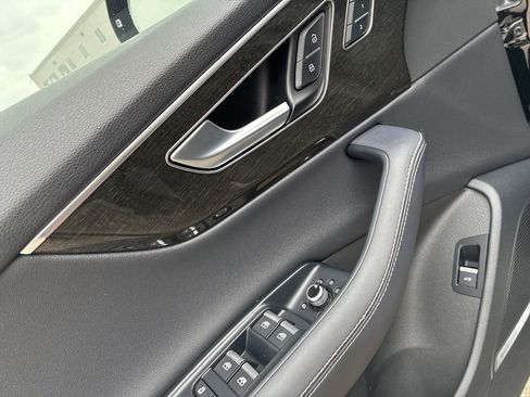 Used 2025 Audi Q7 2.0T Premium Plus image 12