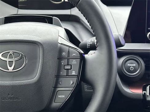 Used 2026 Toyota Prius Plug-In Hybrid image 9