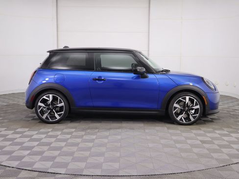 New 2026 MINI Cooper 2-Door Hardtop image 4