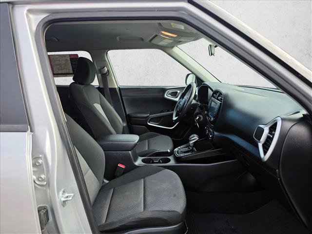 Used 2020 Kia Soul LX FWD image 11