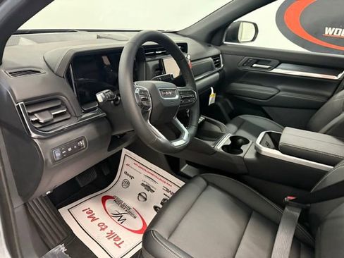 New 2026 GMC Terrain Elevation w/ Elevation Premium Package image 13