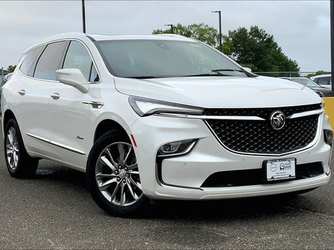 Used 2023 Buick Enclave Avenir AWD/4WD image 34