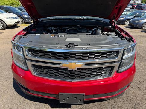 Used 2015 Chevrolet Suburban LT w/ Luxury Package AWD/4WD image 31