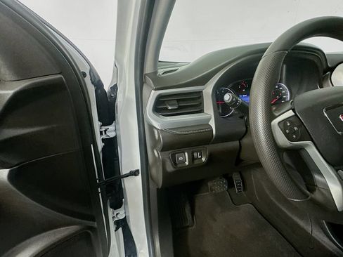 Used 2021 GMC Acadia SLE w/ Elevation Edition FWD image 10