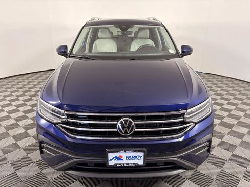 Used 2022 Volkswagen Tiguan SE AWD/4WD image 11