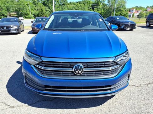 Used 2023 Volkswagen Jetta SE w/ Panoramic Sunroof Package FWD image 21