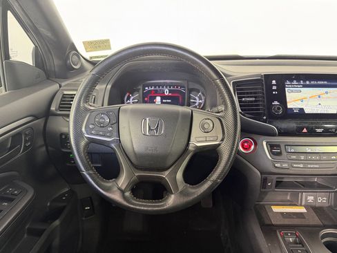 Used 2023 Honda Passport TrailSport image 32