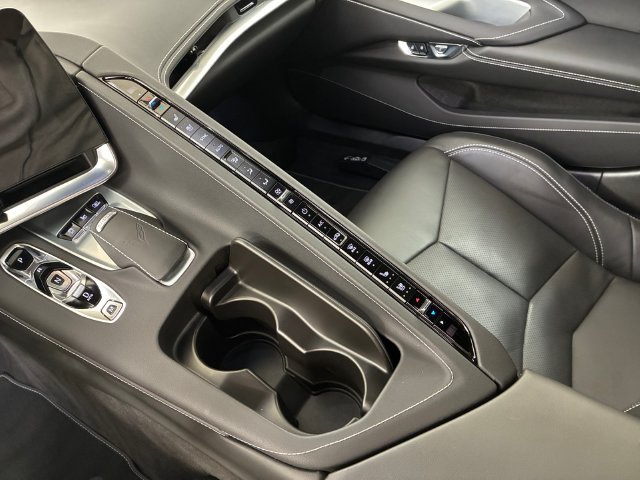 Used 2022 Chevrolet Corvette Stingray Preferred Conv w/ Battery Protection Package RWD image 21