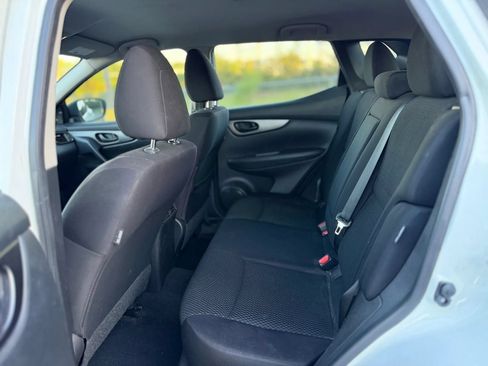 Used 2020 Nissan Rogue Sport S FWD image 13