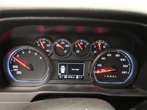 Used 2021 Chevrolet Silverado 1500 Custom image 16