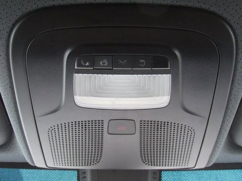 Used 2024 Mercedes-Benz Sprinter 2500 image 27