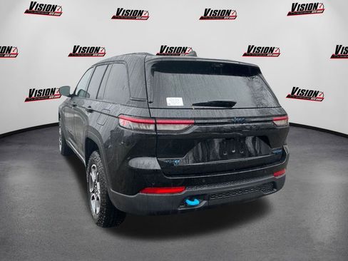 Used 2024 Jeep Grand Cherokee Trailhawk w/ Luxury Tech Group III image 3