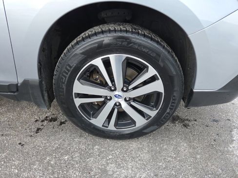 Used 2019 Subaru Outback 2.5i Limited w/ Popular Package #2 image 26