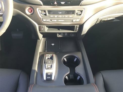 Certified 2025 Honda Ridgeline TrailSport+ image 19