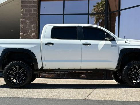 Used 2017 Toyota Tundra SR5 AWD/4WD image 15