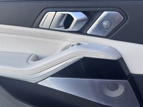 Used 2022 BMW ALPINA XB7 image 16