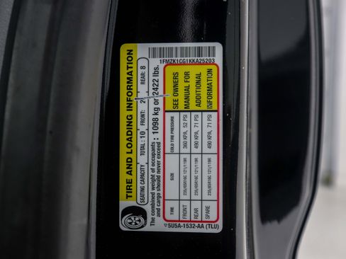 Used 2019 Ford Transit 150 XLT image 31