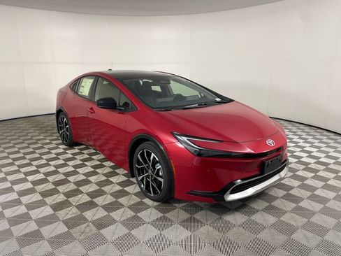 New 2026 Toyota Prius Plug-In Hybrid FWD image 15