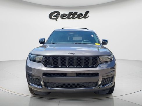 Used 2023 Jeep Grand Cherokee L Laredo RWD image 3