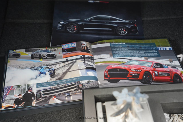 Used 2021 Ford Mustang Shelby GT500 w/ Carbon Fiber Track Pack RWD image 87