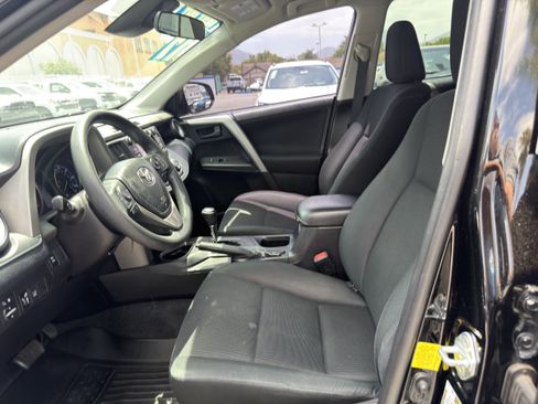 Used 2017 Toyota RAV4 LE w/ Carpet Mat Package AWD/4WD image 22