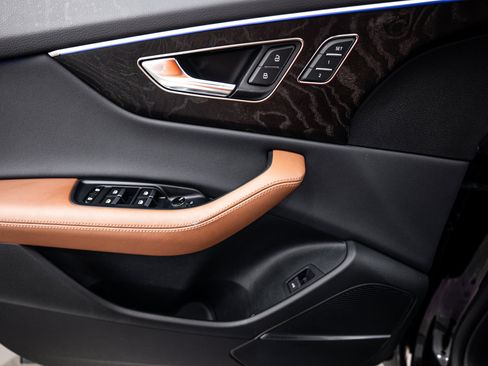 Certified 2023 Audi Q8 Premium Plus w/ Premium Plus Package image 14